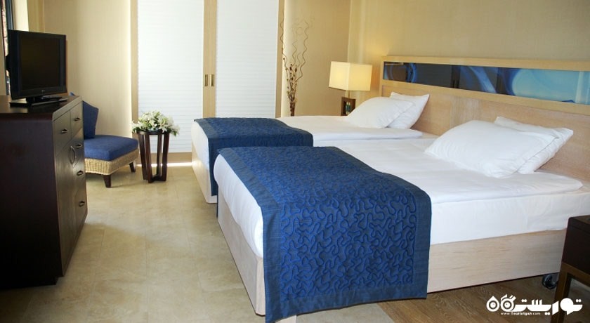 تخت بزرگ اتاق فمیلی